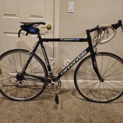 Cannondale CAAD8 Optimo
58cm 10 speed mens road bike
