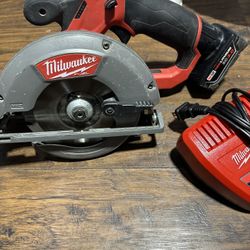 Milwaukee M12 Circular Saw 