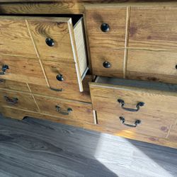 Chest of drawers  MUST GO