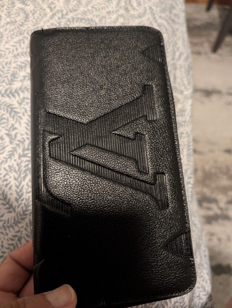 New LV Wallet