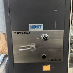 MegaSafe Jewelers Safe TL-30 for sale 71” height 29” wide 35” depth
