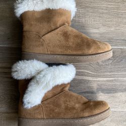 Fur Lined Boots Size 6.5 