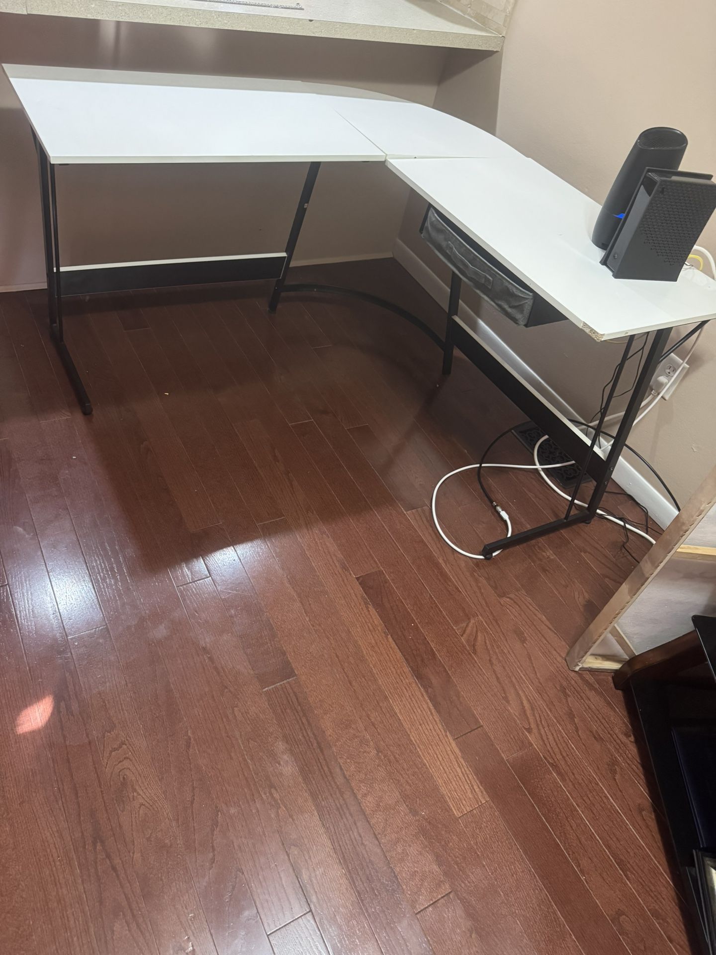 Office Desk Need Gone Asap 