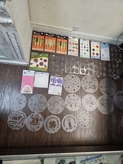 Cookie Cutters & Cake Decorations
