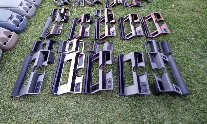 80-91 Ford Trucks OR Bronco Parts 