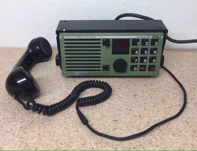 Sailor Compact RT2048 Compact VHF Radio