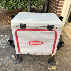 BERKLEY SPORTSMAN’S PRO FISHING CART