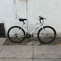 Trek 820 Antelope Mountain Bike 26er