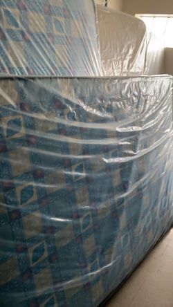 LABOR DAY MATTRESS AND BOXSPRING SALE!!