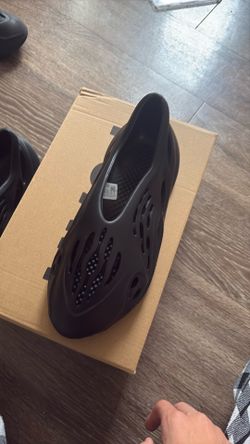 Yeezy foam runner