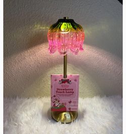 Strawberry shortcake lamp
