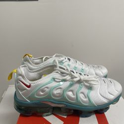 Mens Nike Vapormax sizes 10 and 11