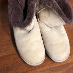Size 11UGG Good condition boot