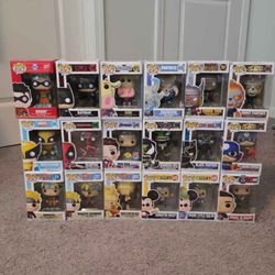 25 Funko Pops 