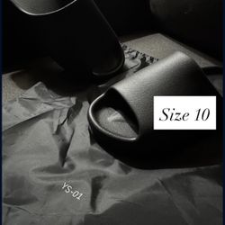 YS-01 YEEZY SLIDES (SIZE 10)