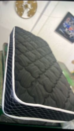 Twin mattress