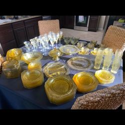 Vintage Yellow Federal Glass Rare Set I Have Double