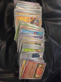 400 pokemon cards mixded 200 foils 200 base