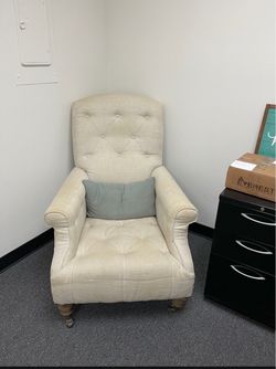 2x Pottery barn matching Tufted Accent Chair on Caster Wheels