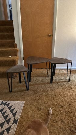 Coffee table 3 pcs/brown vintage 3 leg