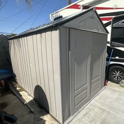 7.5x10.5 Rubbermaid Shed