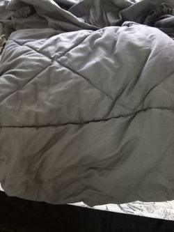 Dorm Bedding XL Twin - Gently Used