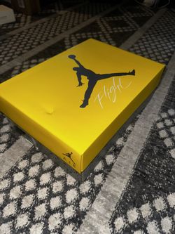 Air Jordan 4 GS Lightning