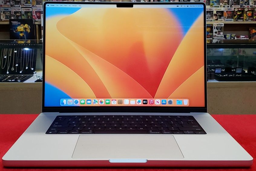 2021 Apple MacBook Pro - 64GB Ram - Apple M1 Max Chip - 4TB SSD - 16" Screen Laptop with Charger - A2485 - Silver - Working 
