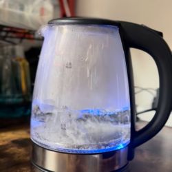 （firm Price) 900w Electric glass hot water kettle, 2.0 L water heater