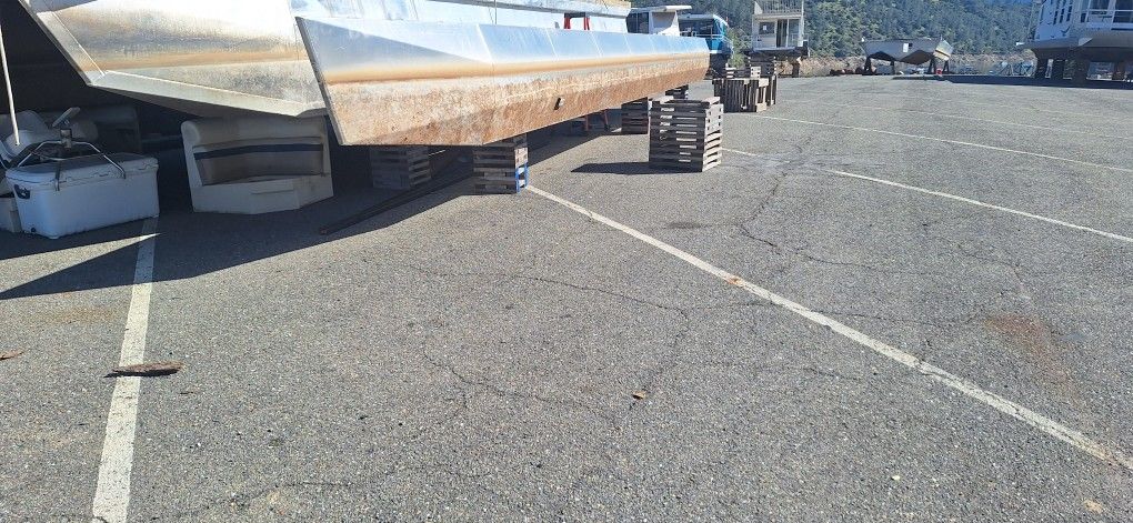 46' Fabricated Aluminum House Boat Pontoon Damaged