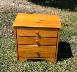 Wooden 3-Drawer dresser, Nightstand