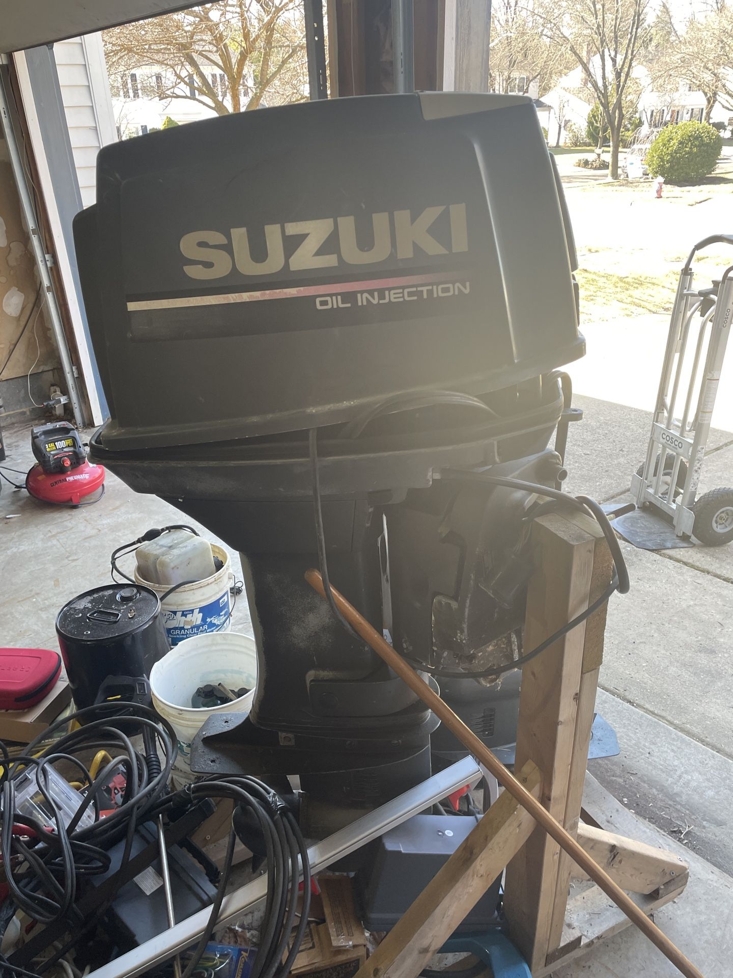 Old Outboard Engines Suzuki Evinrude Johnson