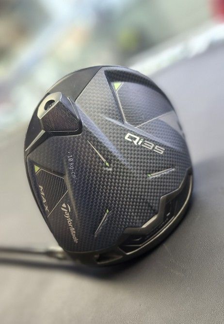 Taylormade Qi35 Max Driver 9.0° Mitsubishi Diama 60x Shaft w/ Heaecover