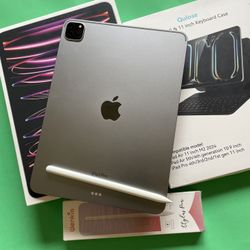 Apple iPad Pro 11” 4th generation (M2 Chip) 128GB with box, keyboard and pencil 