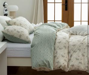 New Floral Comforter Set King Size Soft Chic Garden Style Green Lightweight Bedding