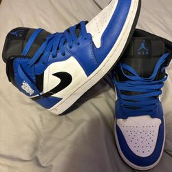 Jordan 1 blu and white