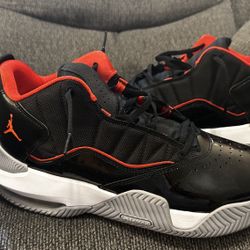 New Jordan’s Men’s Size 11
