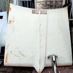 68 Pontiac Catalina Hood/Bumpers
