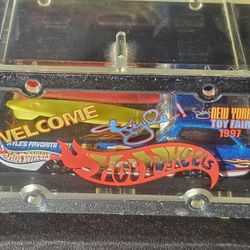 Hot Wheels 1997 New York Toy Fair Deora