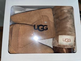 UGG baby boots with lovey