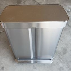 Trash Can 