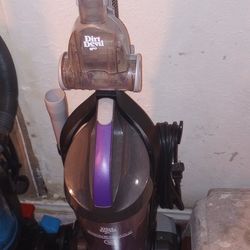  Vacuum Cleaners And Dirt DEVIL Carpet Cleaner