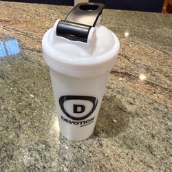 Devotion Nutrition Protein Shaker Bottle White/Black w/ spring mixer rod ~24oz