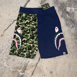 Bape Navy / Green Camo Side Shark Sweat Shorts🪖