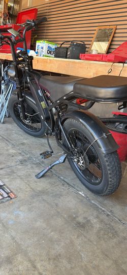 E bike 35 mph  40-60 miles range on full charge