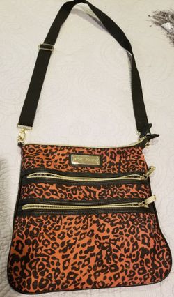 Betsy Johnson crossover purse