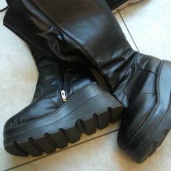 Shoes size 8.5 Women