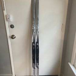 Voyager Crown Nordic Cruising Skis - Feel Free to Ask Questions
