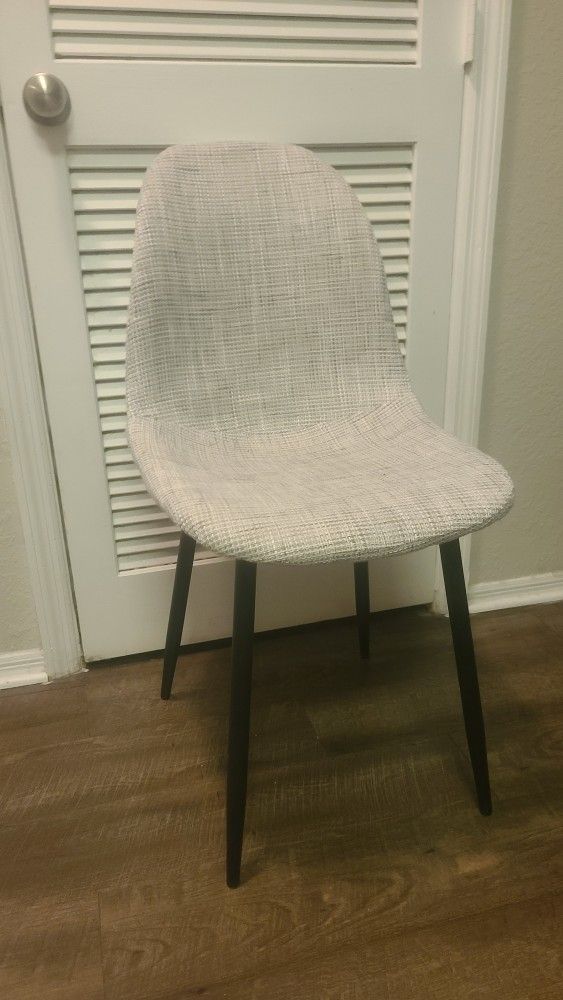 Single desk chair