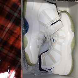 Jordan 11 Retro High Legend Blue 